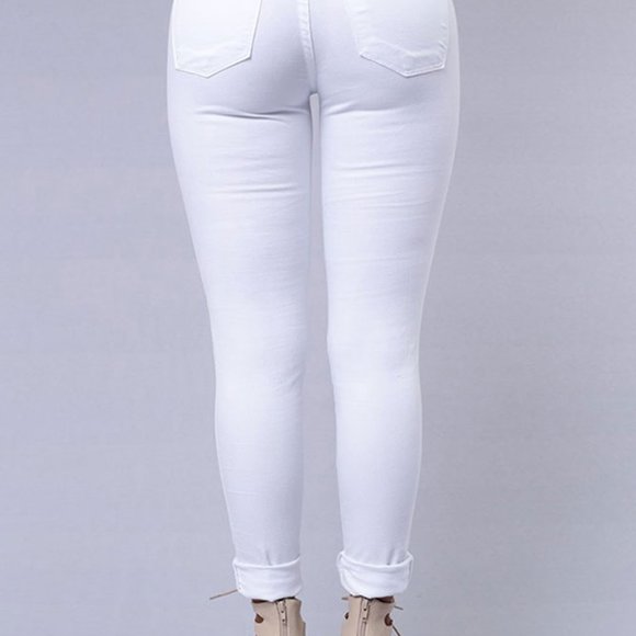 NWOT White distressed skinny pants - Picture 2 of 3